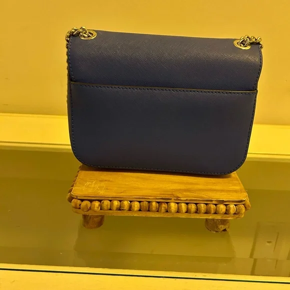 NEW Michael Kors handbag. - Picture 5 of 10